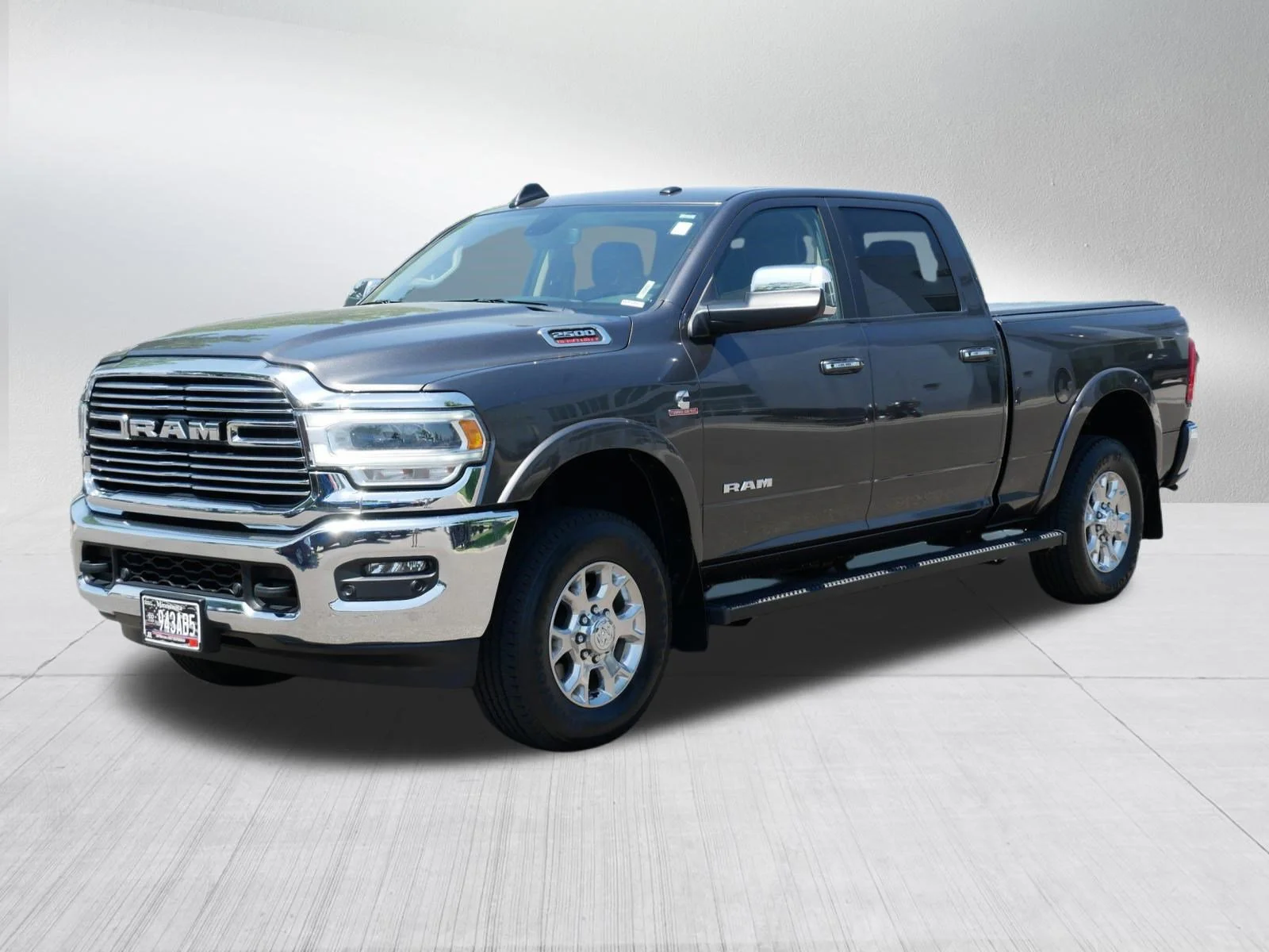 Used 2020 Granite Crystal Metallic Clearcoat Ram Laramie image 3