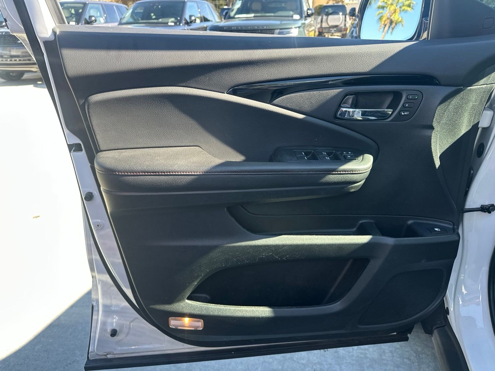 Used 2024 Platinum White Pearl Honda Black Edition image 15