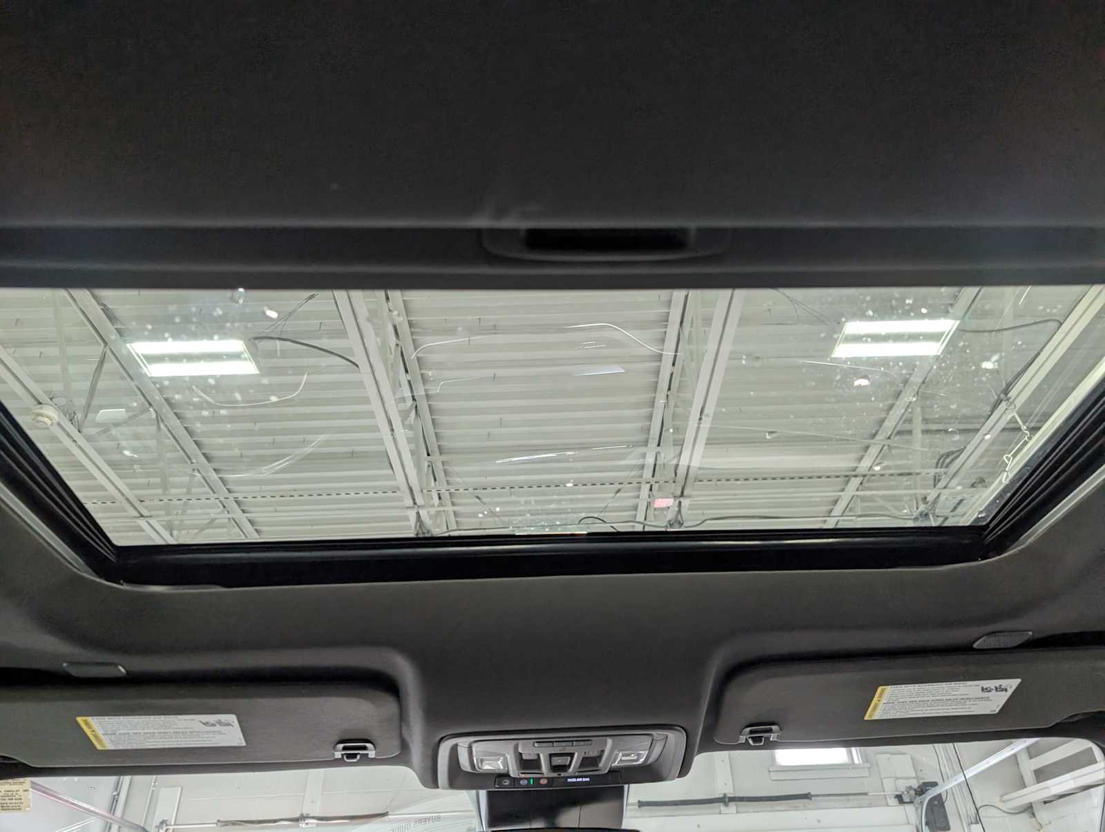 2022 GMC Sierra 1500 SLT - Photo 17
