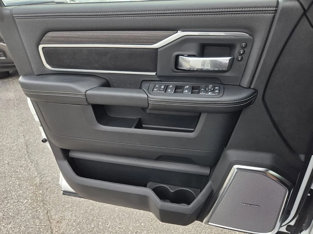 New 2026 Bright White Clear-Coat Exterior Paint RAM Laramie image 15
