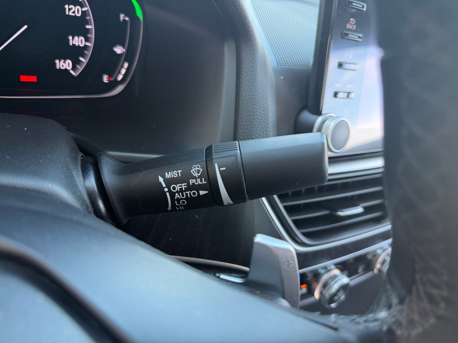 2022 Honda Accord Hybrid Touring - Photo 14