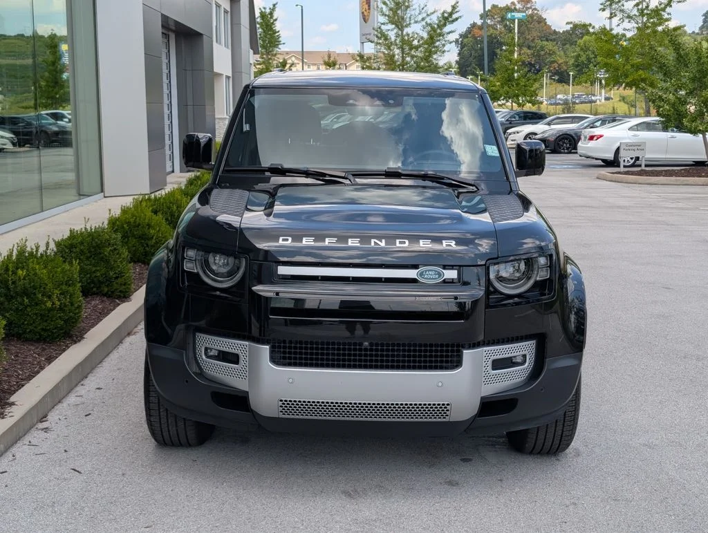 Used 2025 Black Land Rover S image 10