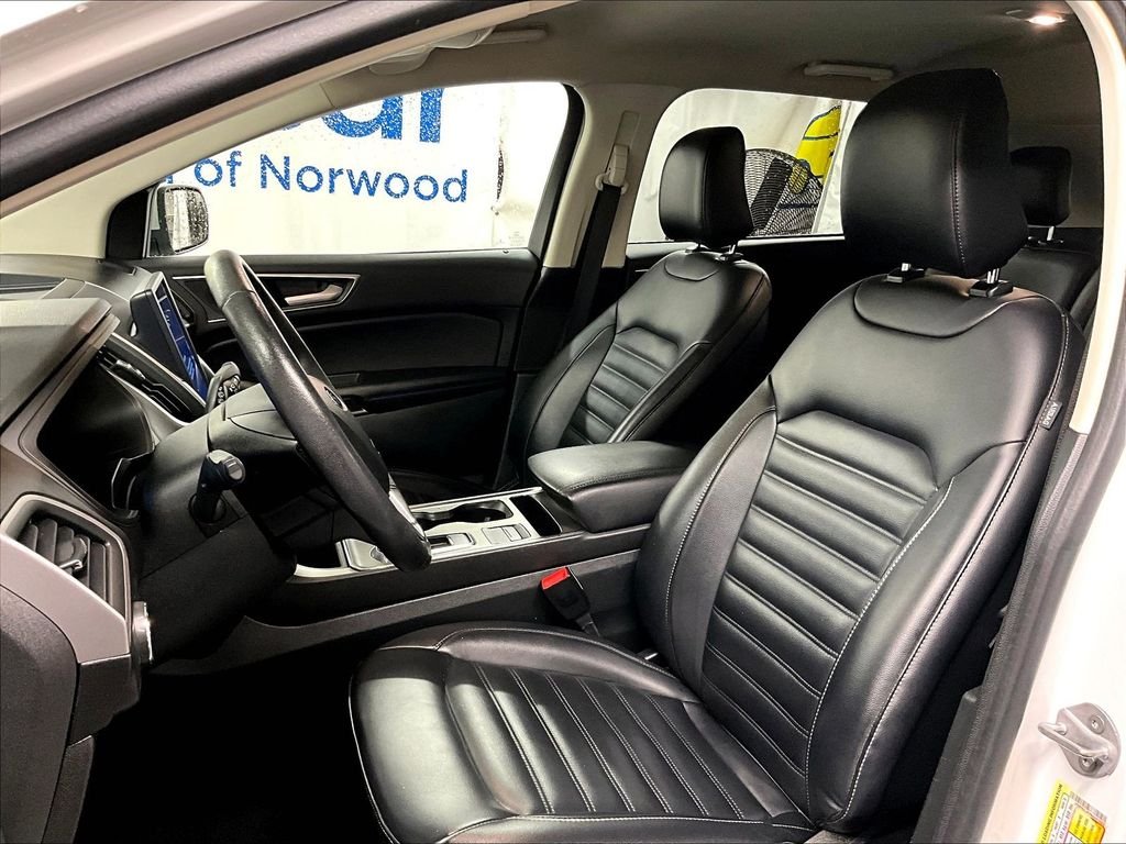 Used 2022 White Ford SEL image 10