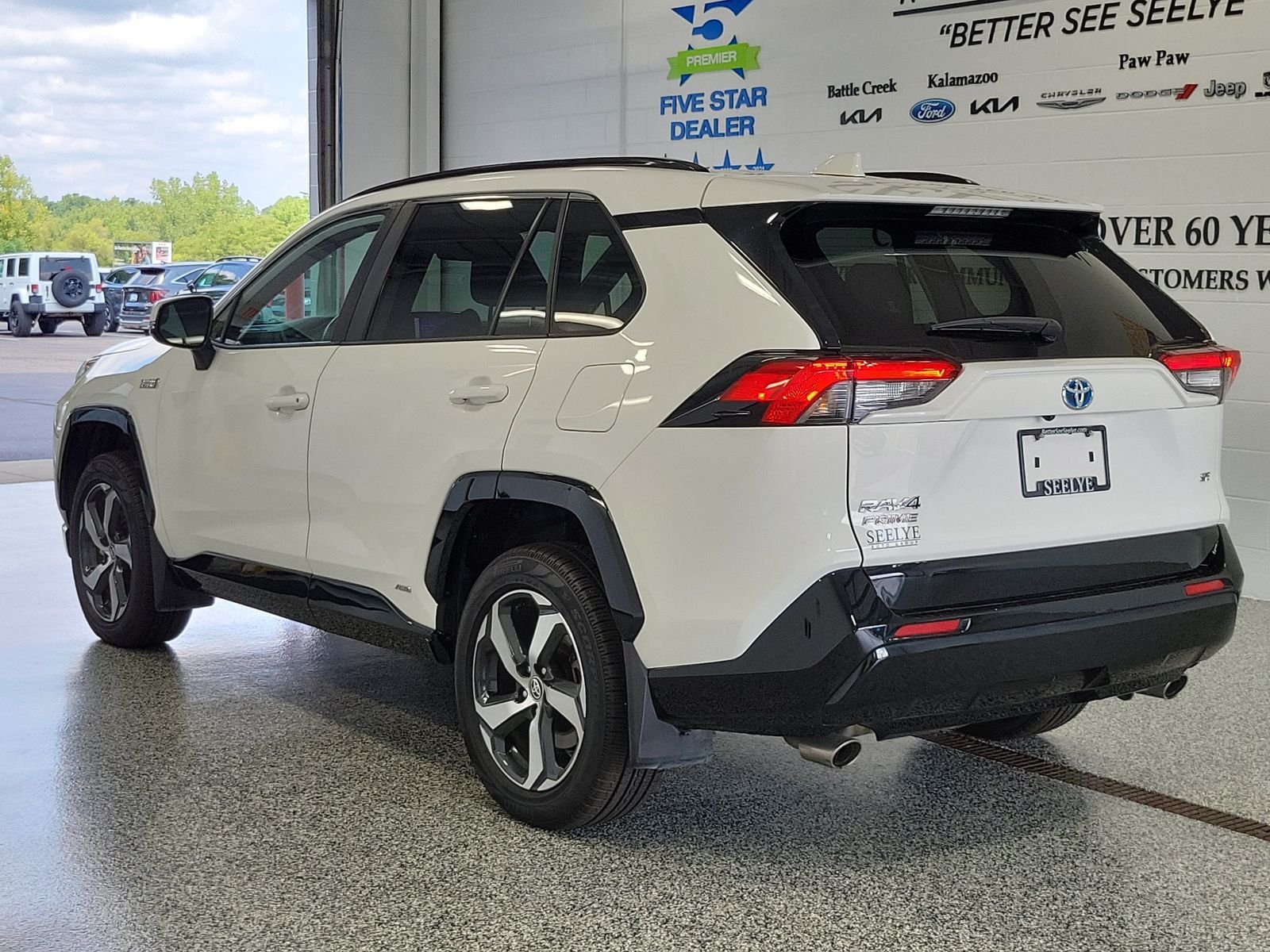 Used 2024 White Toyota SE image 3