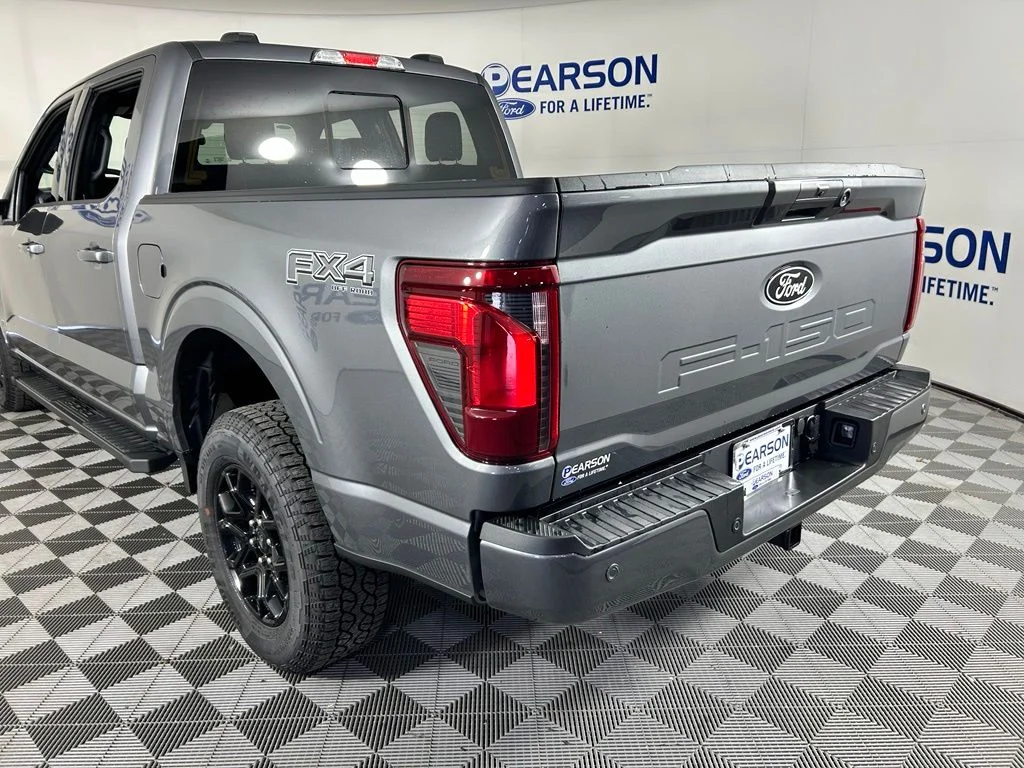 New 2026 Carbonized Gray Metallic Ford XLT image 2