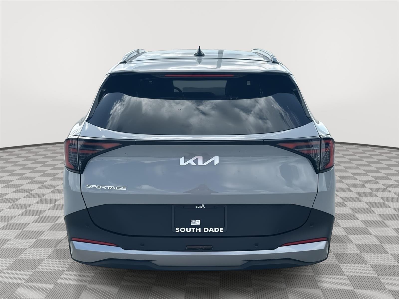 New 2026 Wolf Gray Kia EX image 5