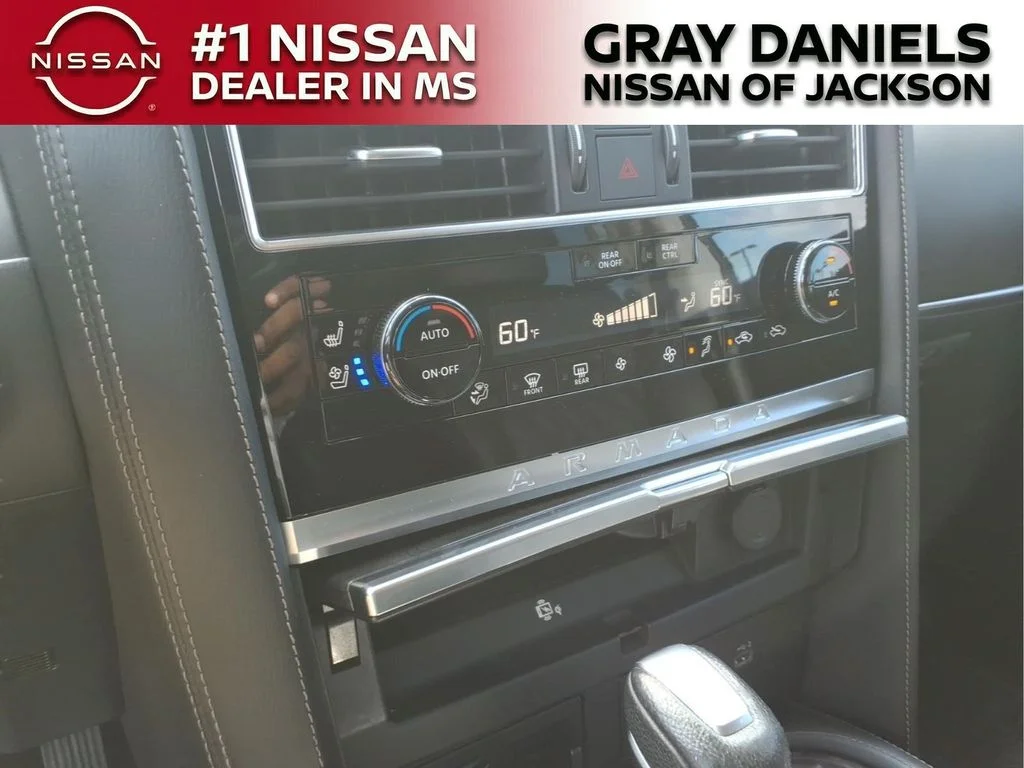 Used 2023 Gray Nissan Platinum image 18