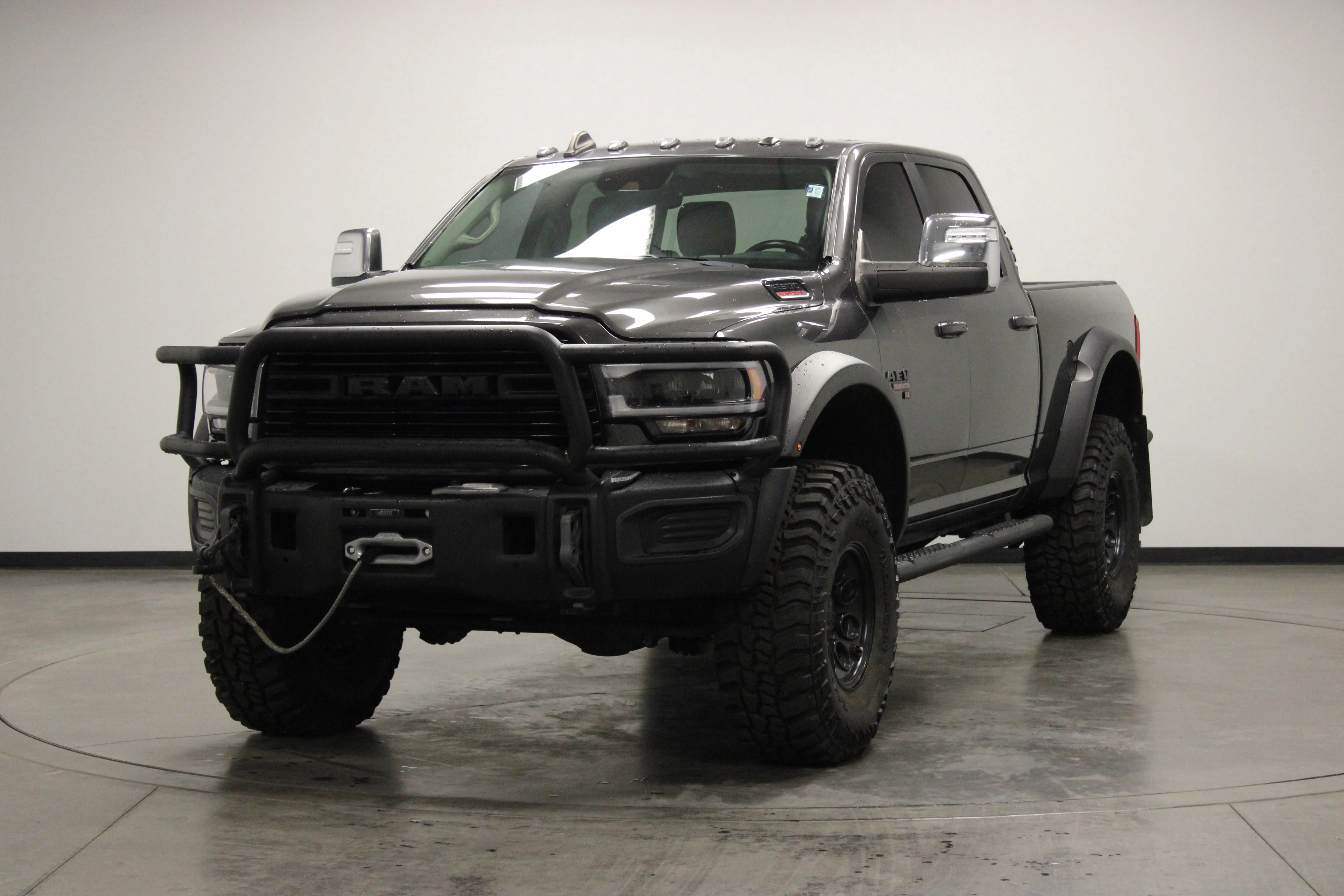 Used 2023 Granite Crystal Metallic Clearcoat Ram Laramie image 4