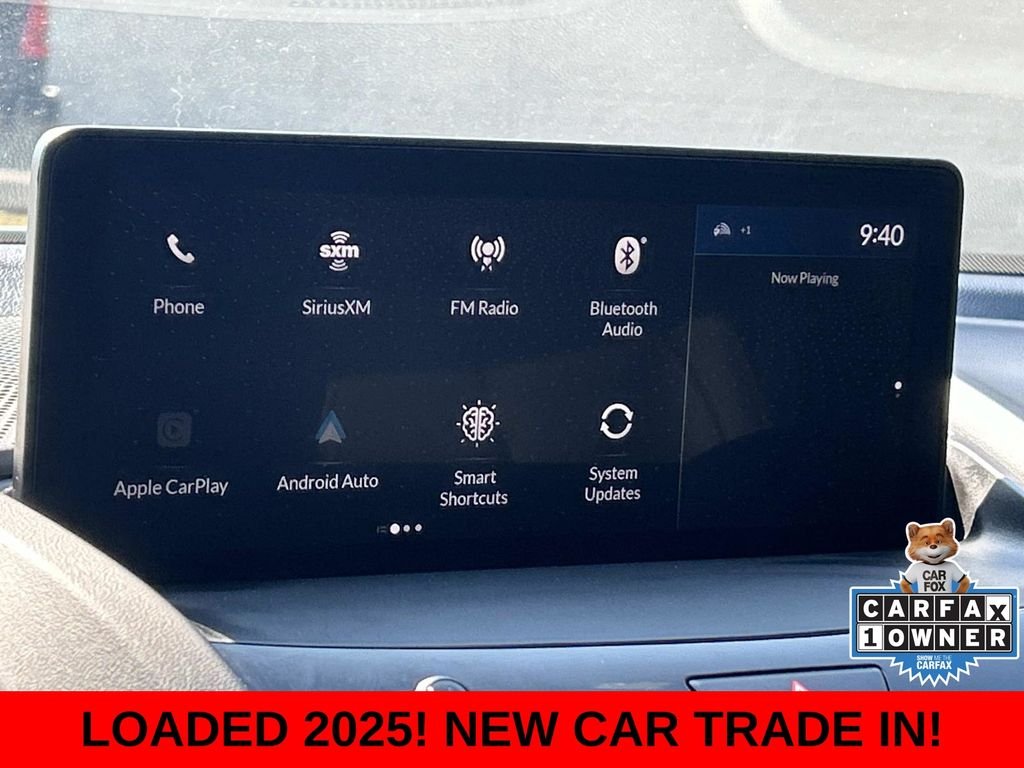 Used 2025  Acura Base image 31