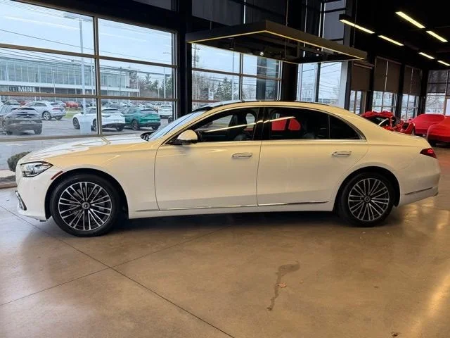 Used 2022 White Mercedes-Benz S 500 image 3