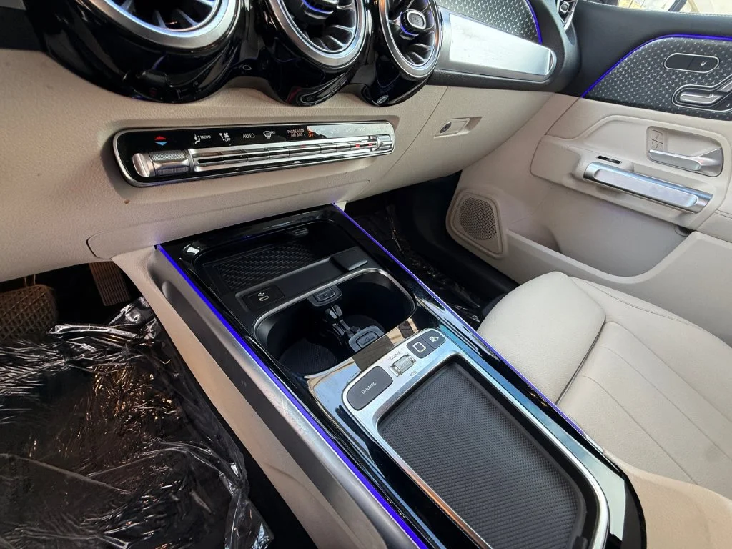 Used 2025  Mercedes-Benz GLB 250 image 22