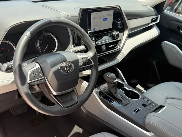 Used 2024 Red Toyota XLE image 9