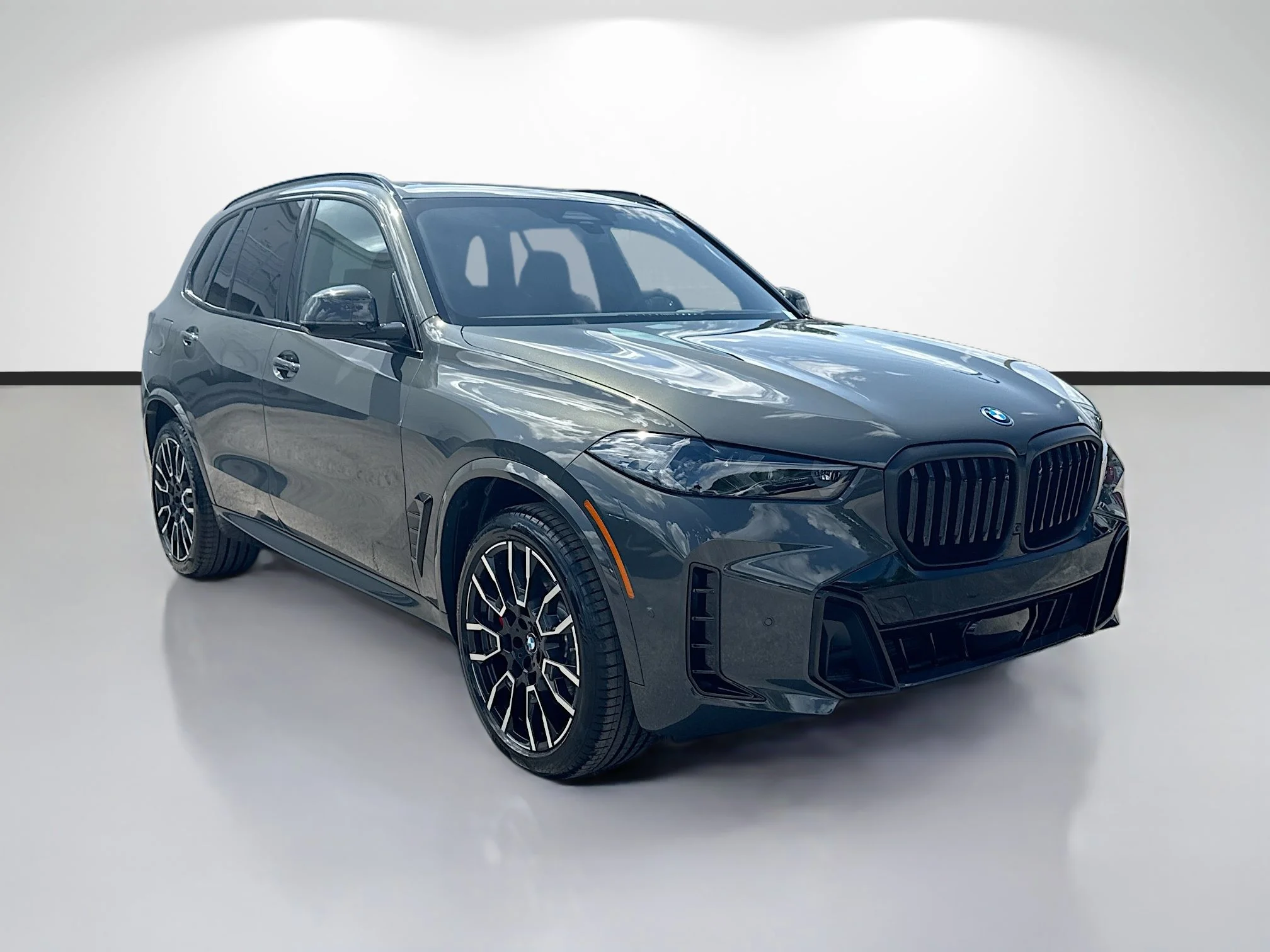 New 2026 Dravit Grey Metallic BMW xDrive50e image 1