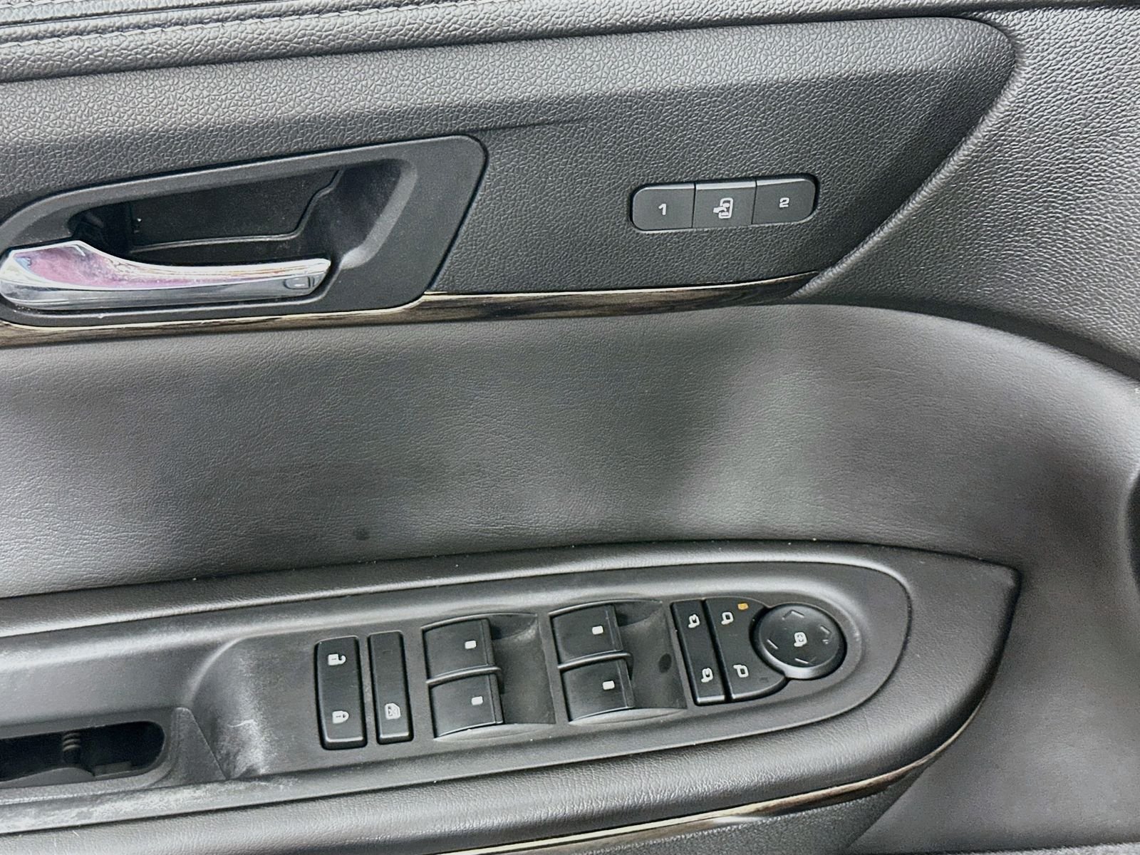 Used 2015 Carbon Black Metallic GMC Denali image 18
