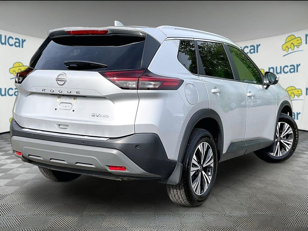 Used 2023 Silver Nissan SV image 6