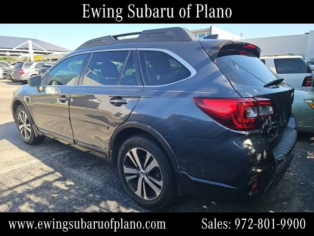 Used 2018 Gray Subaru 2.5i image 3