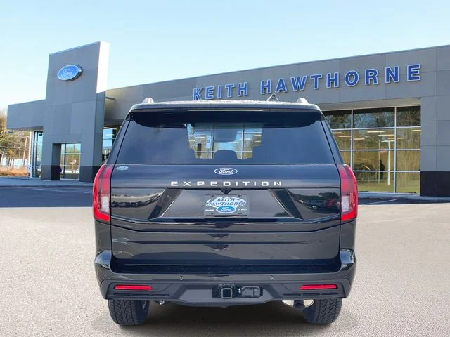 New 2027 Agate Black Metallic Ford Active image 5