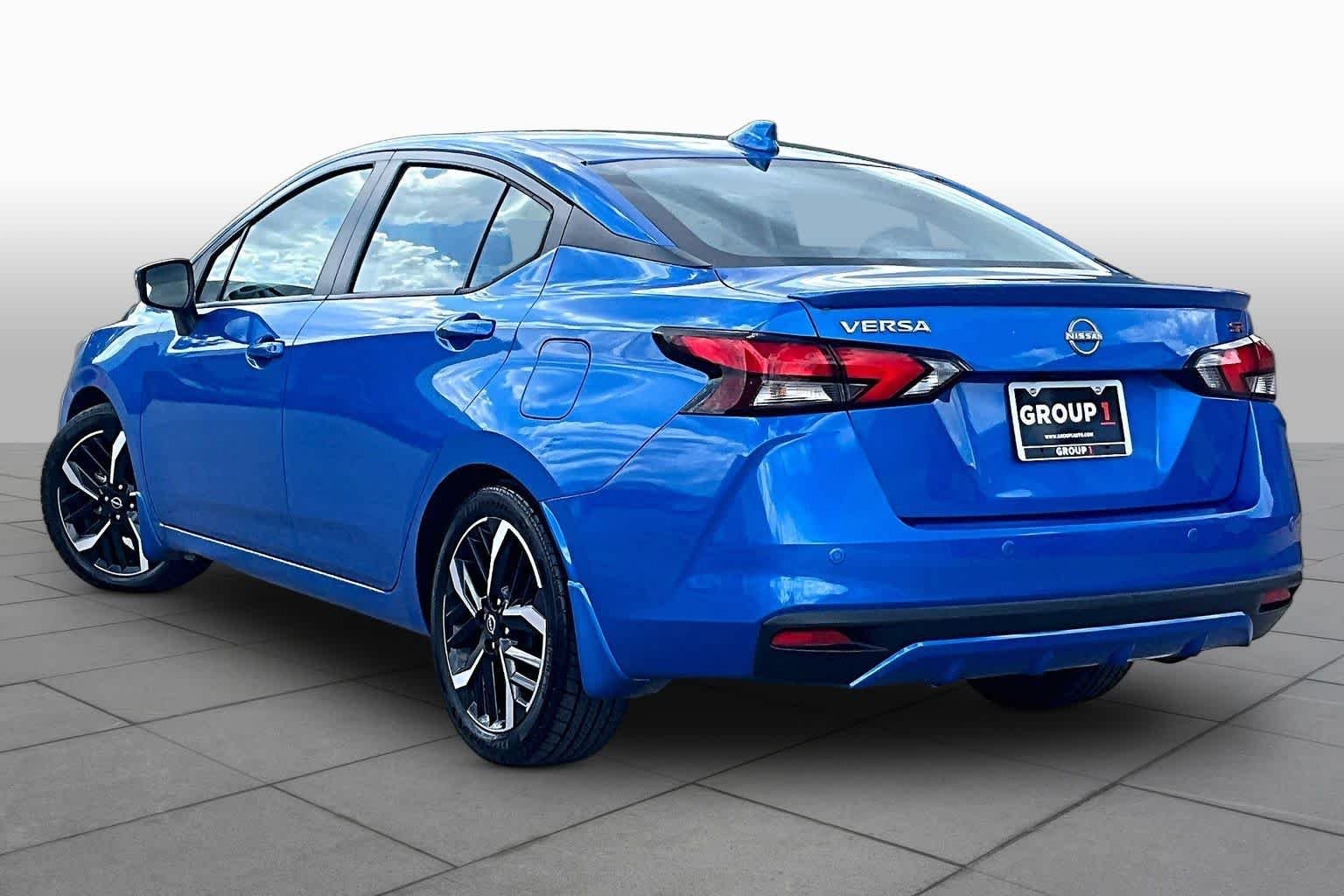 Certified Used 2023 Electric Blue Metallic Nissan SR image 12