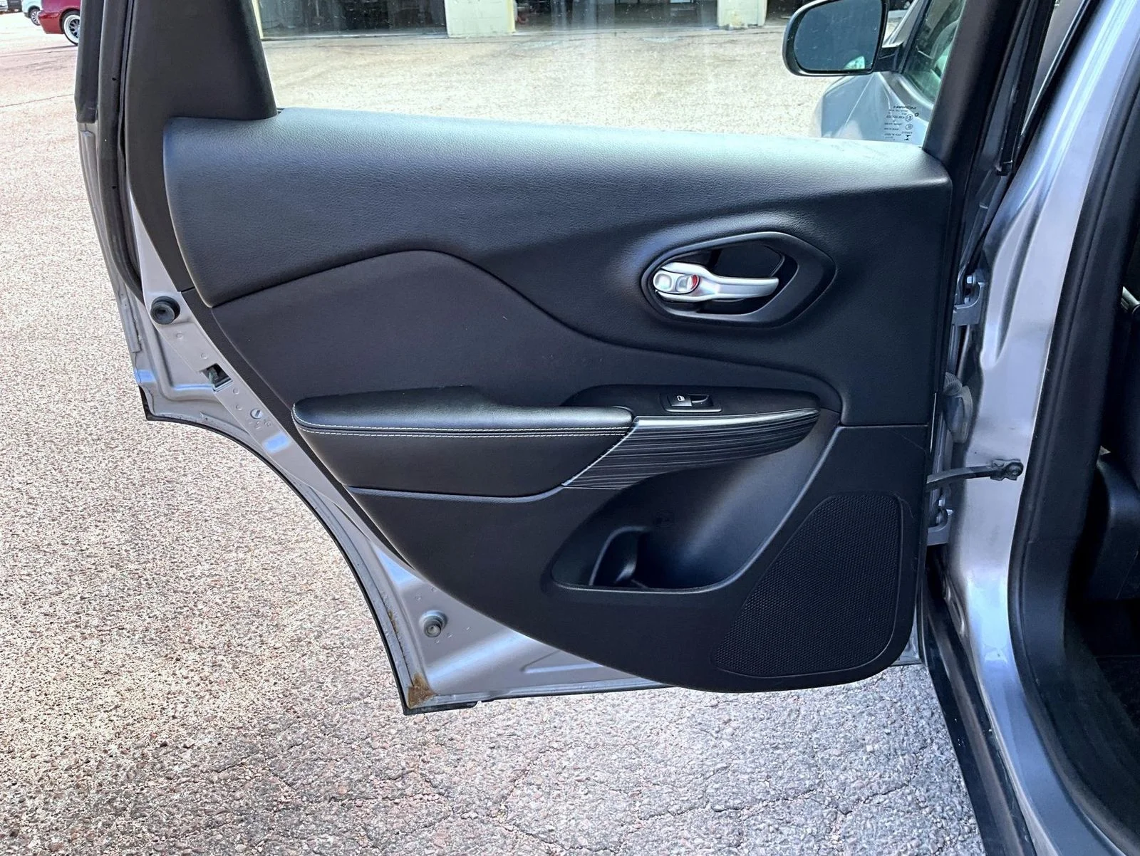 Used 2015 Silver Jeep Sport image 21