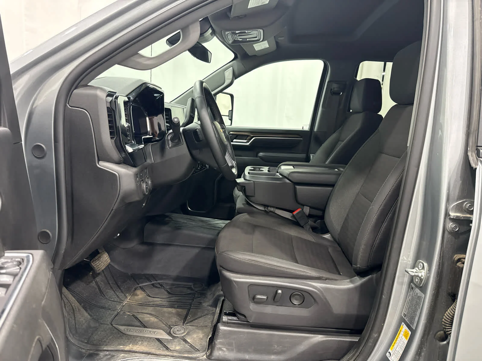 Used 2026 Sterling Gray Metallic Chevrolet LT image 11