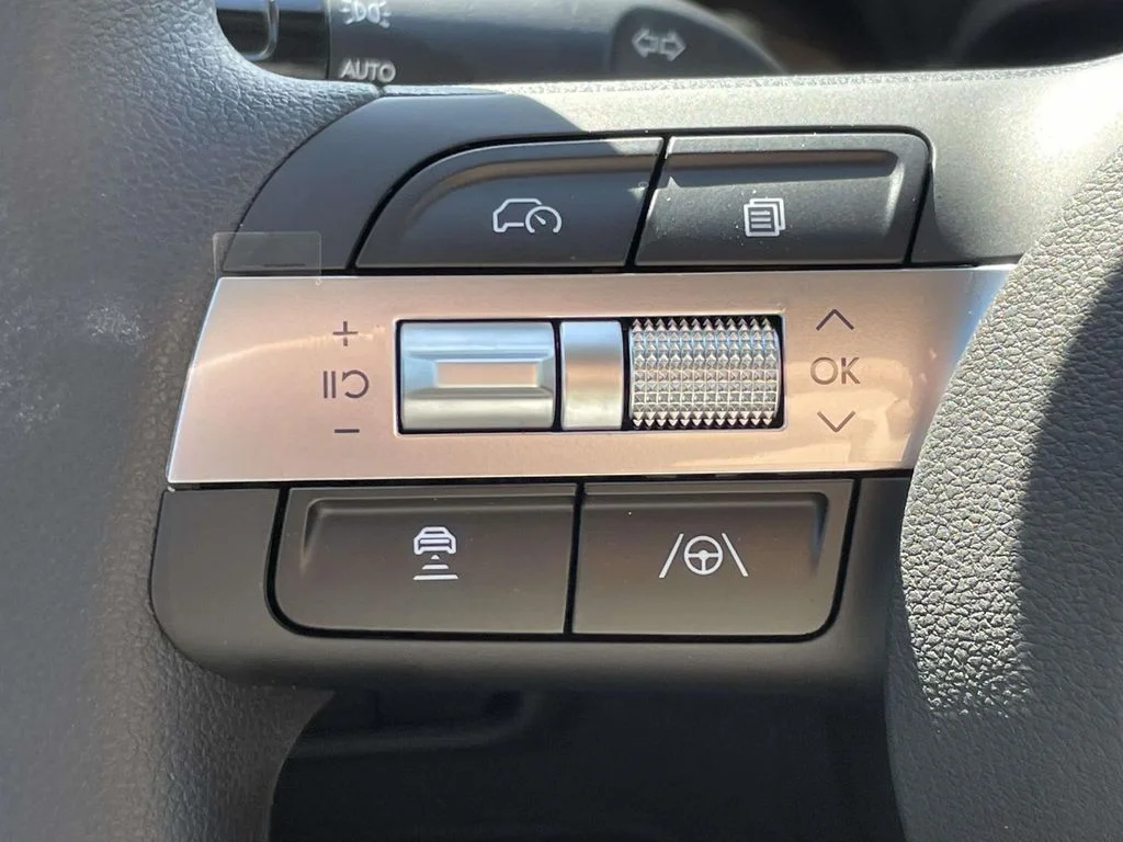 New 2026 White Hyundai SEL image 20
