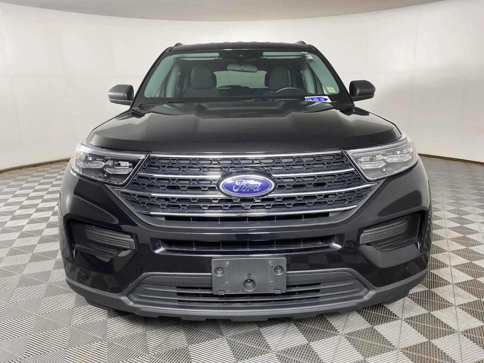 Used 2024 Agate Black Ford XLT image 5