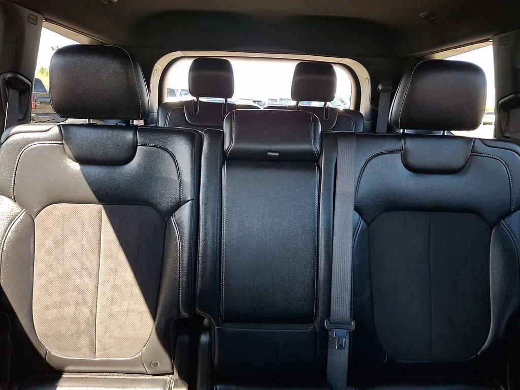 Used 2024 Baltic Gray Metallic Clearcoat Jeep Altitude image 20