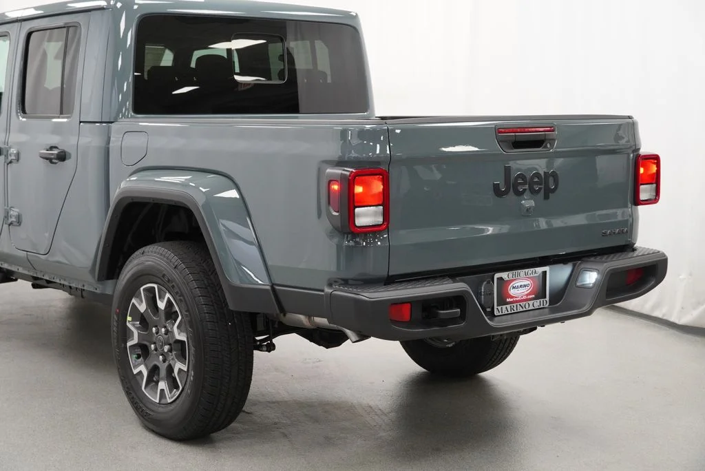 New 2026 Anvil Clear-Coat Exterior Paint Jeep Sahara image 12