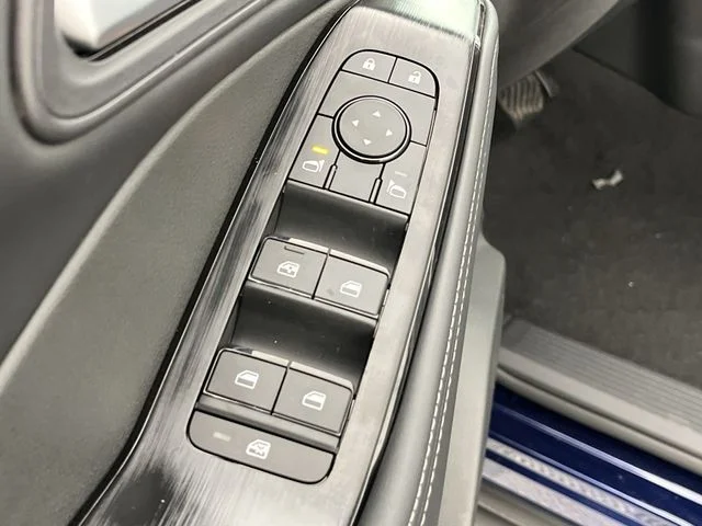 2026 Nissan Rogue SV - Photo 13