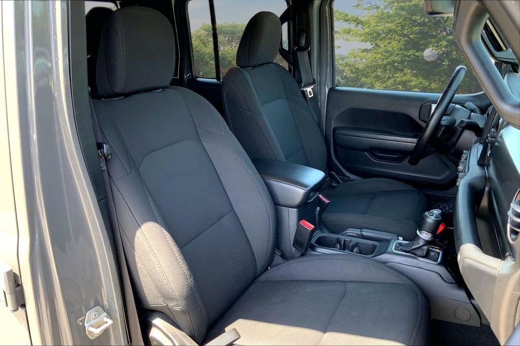 Used 2023 Gray Jeep Sport S image 29