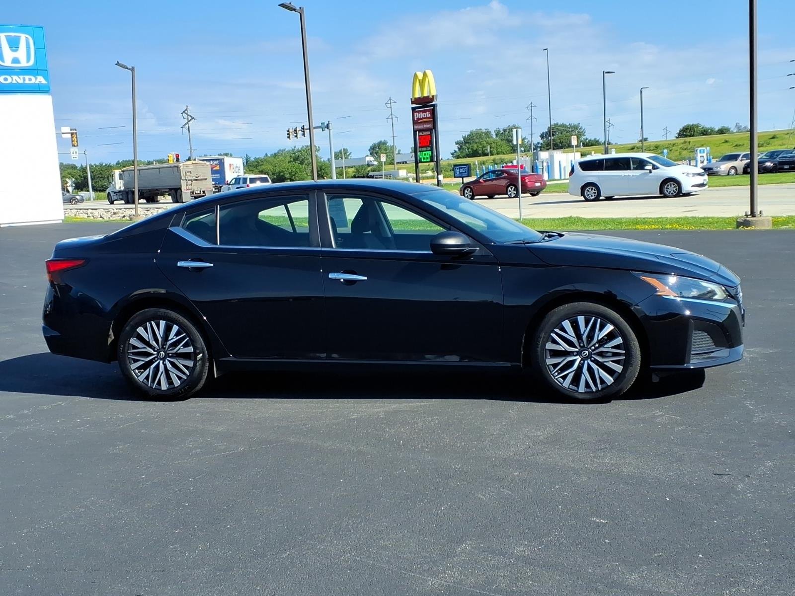 Used 2025 Black Nissan SV image 2