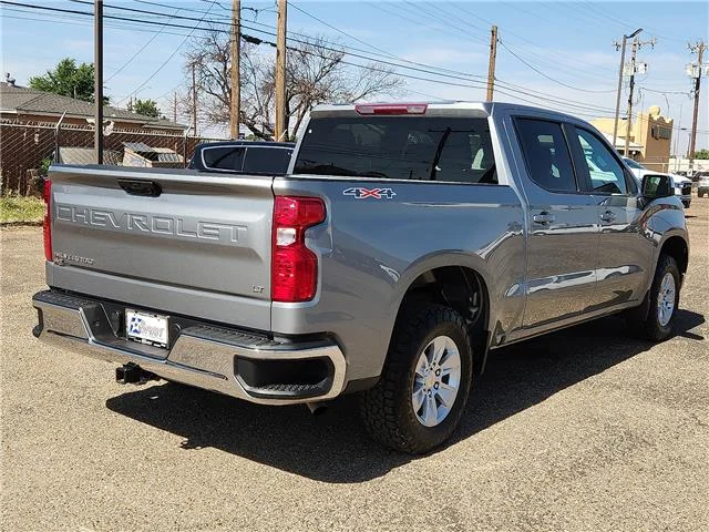 Used 2025 Gray Chevrolet LT image 4