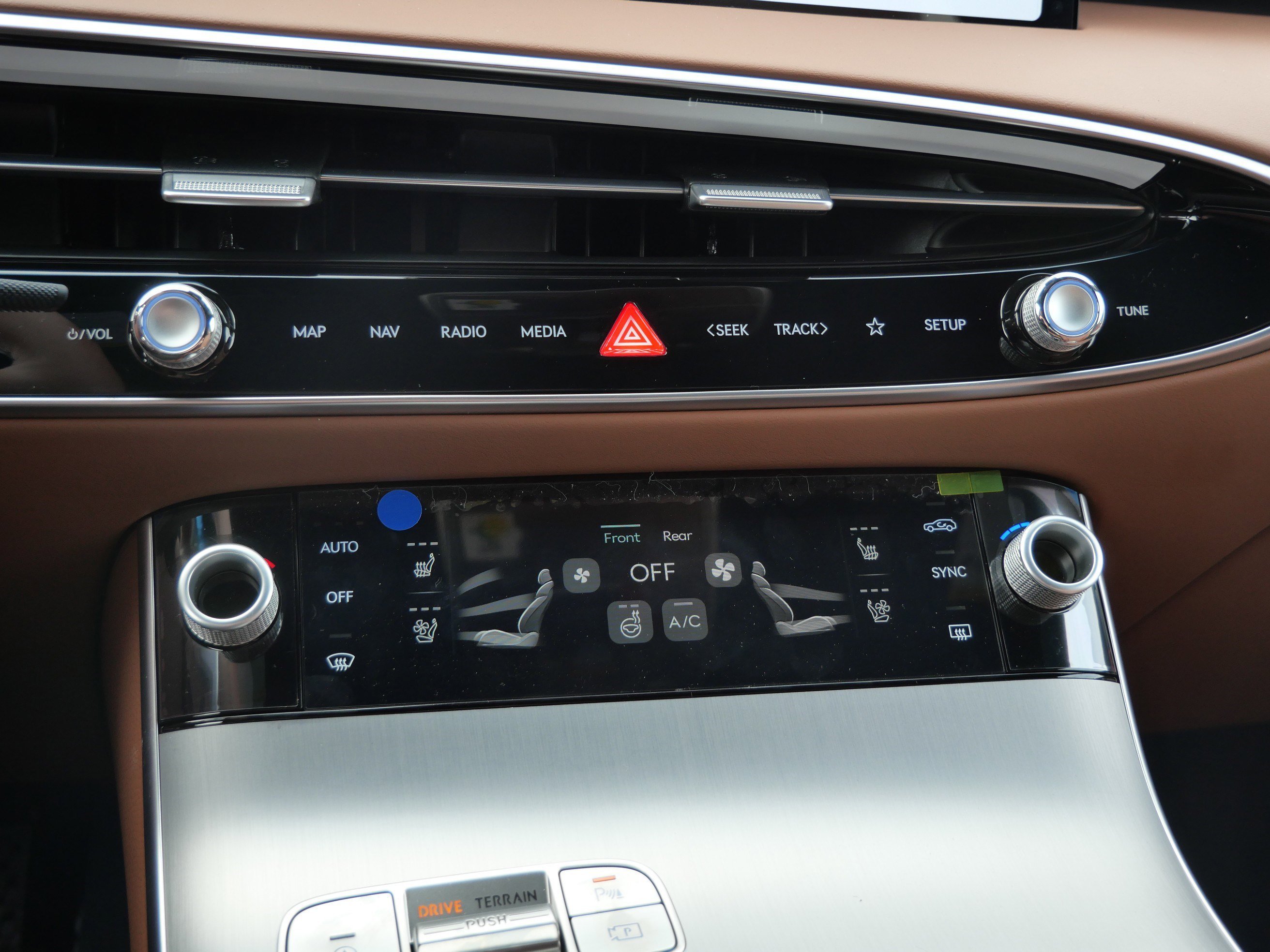New 2026 Savile Silver Genesis 2.5T Advanced image 9