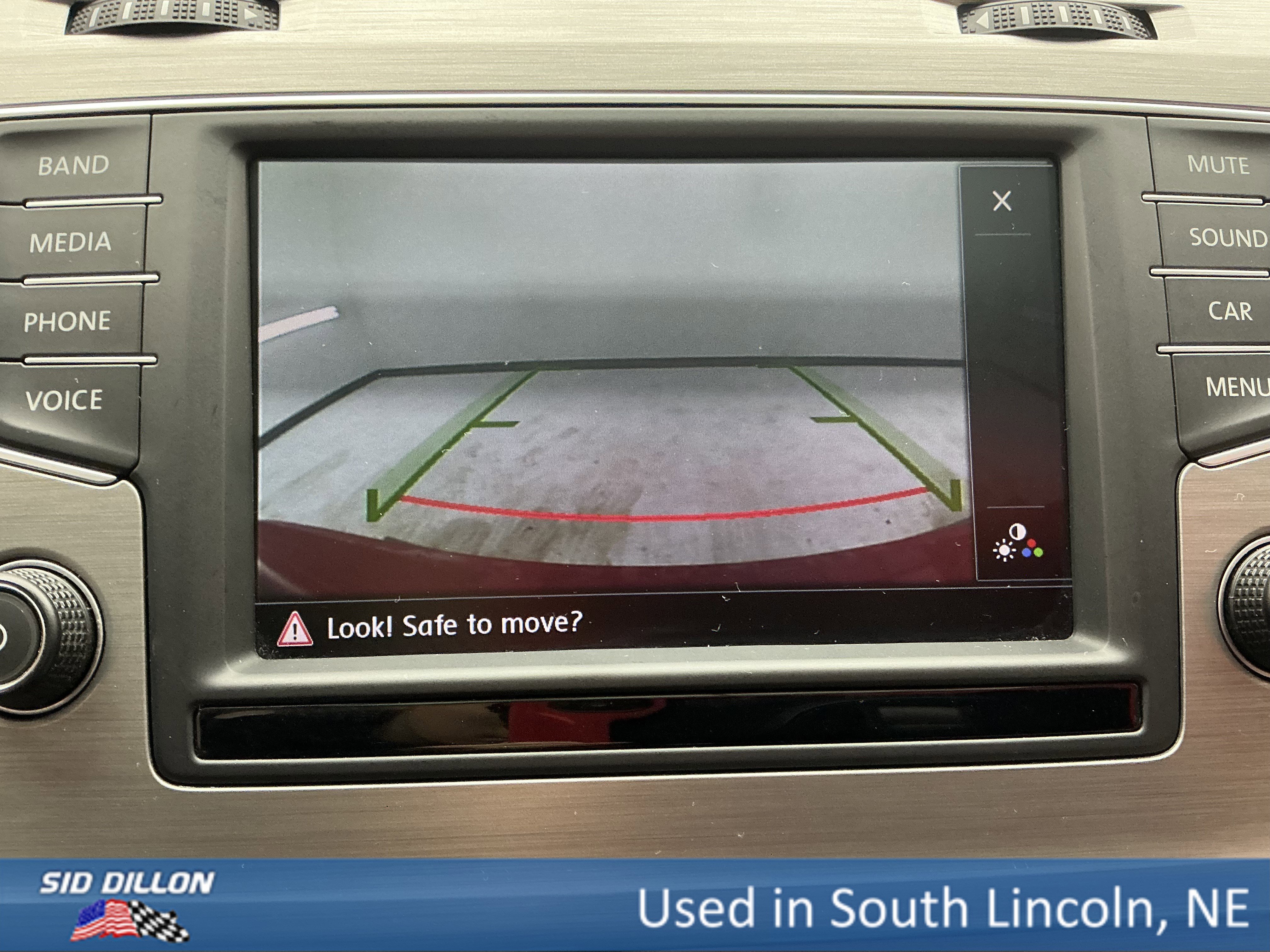 View vehicle photo 7