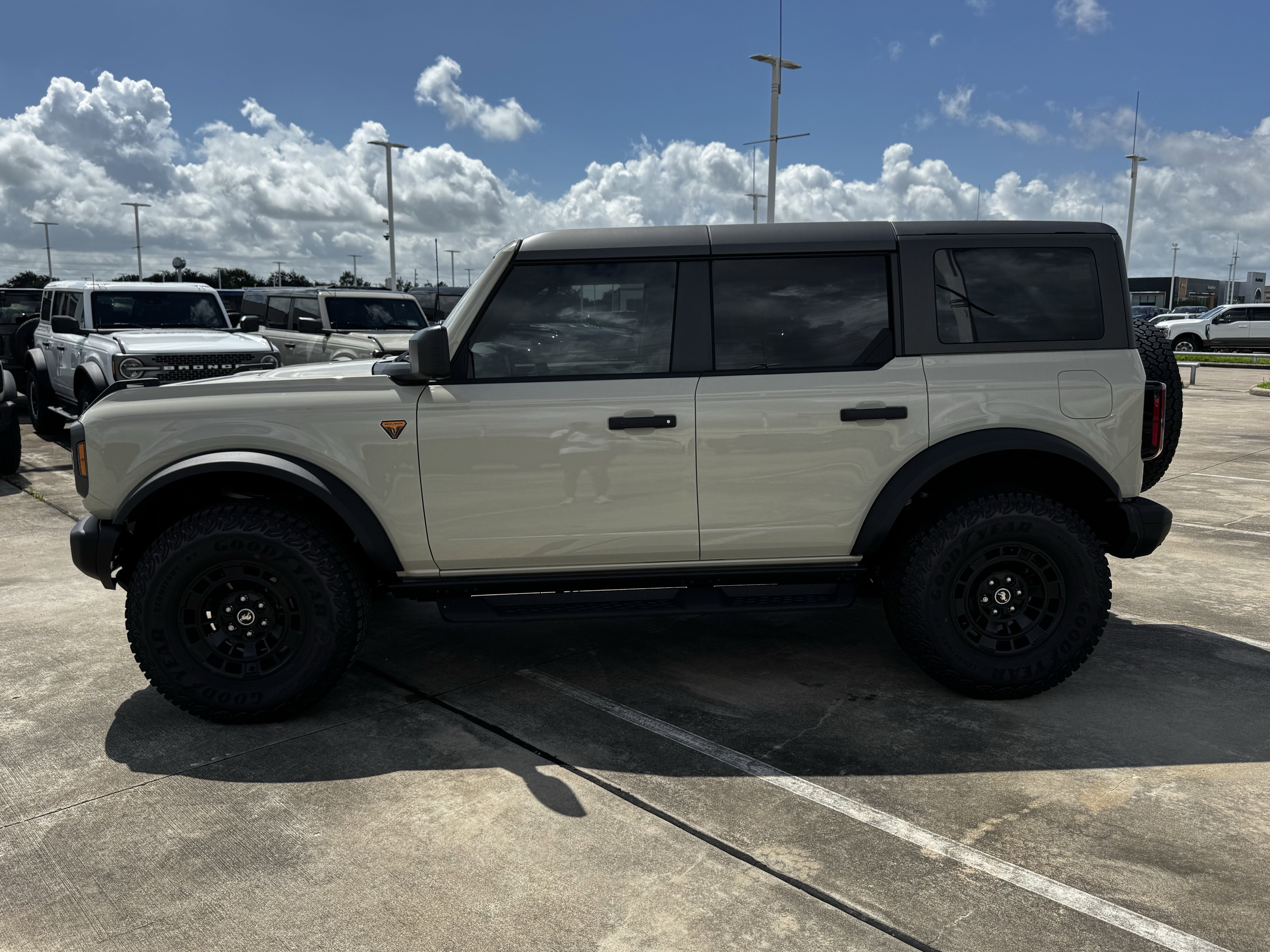 New 2026 Desert Sand Ford Badlands image 6