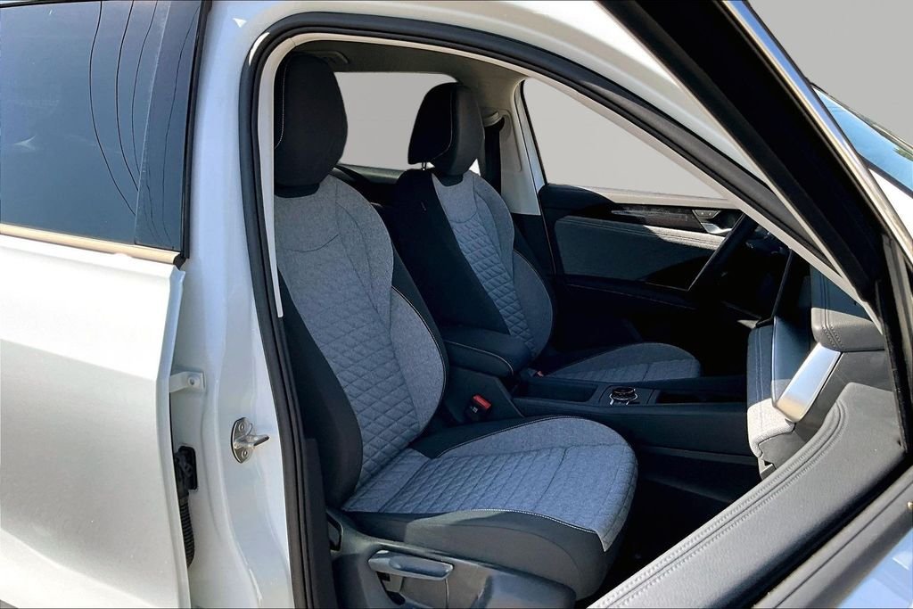New 2026 White Volkswagen 2.0T S image 28