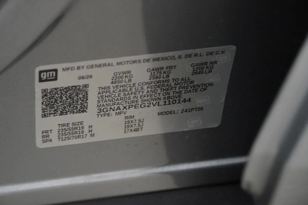 New 2027 Sterling Gray Metallic Chevrolet AWD LT image 41