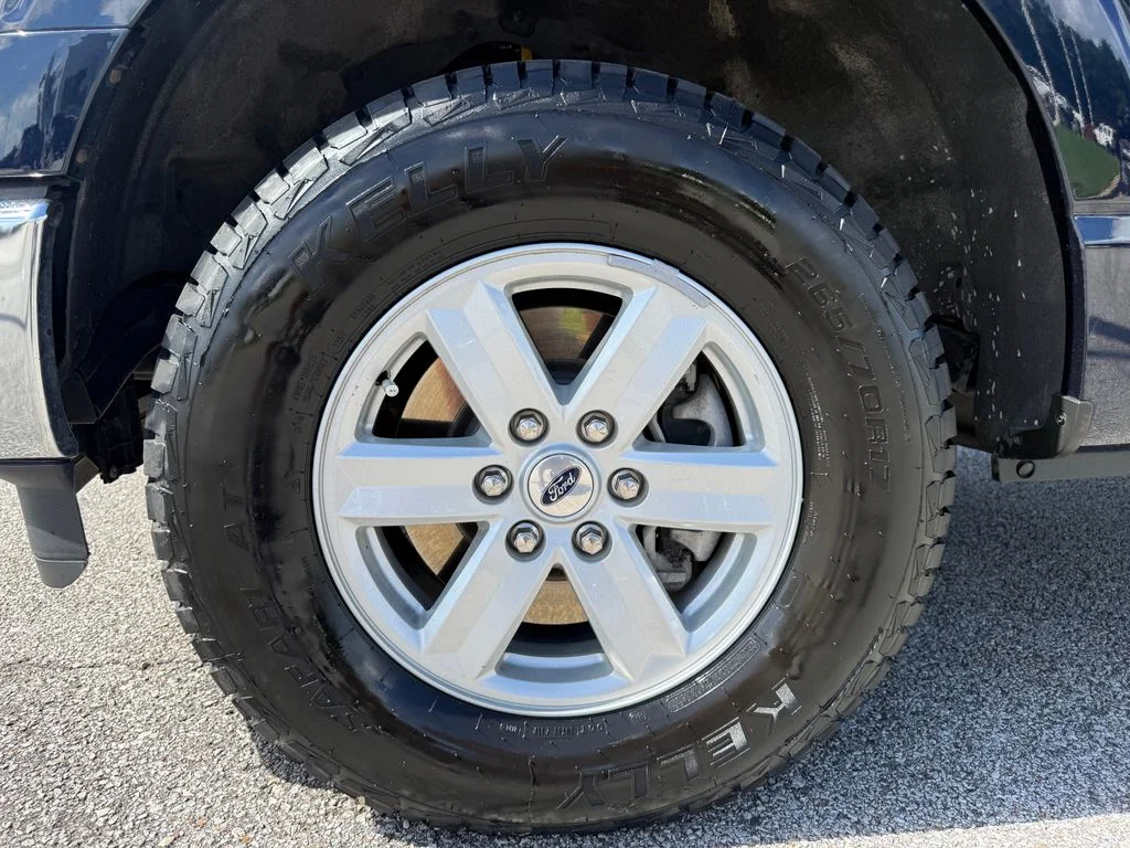 Used 2023 Blue Ford XLT image 25