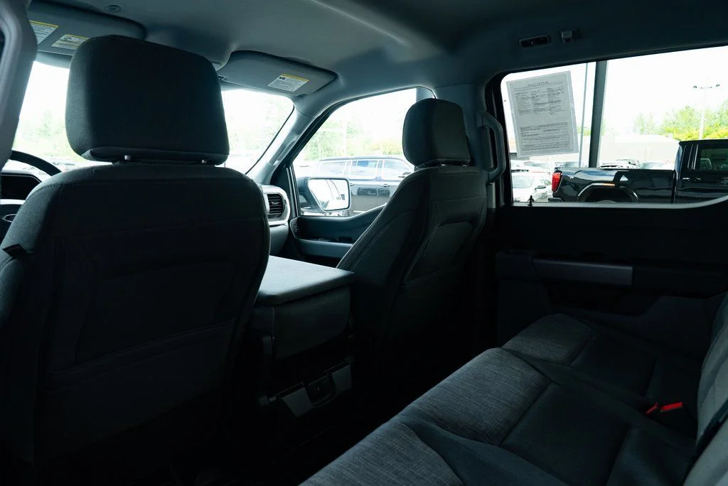 Used 2022 White Ford XLT image 24