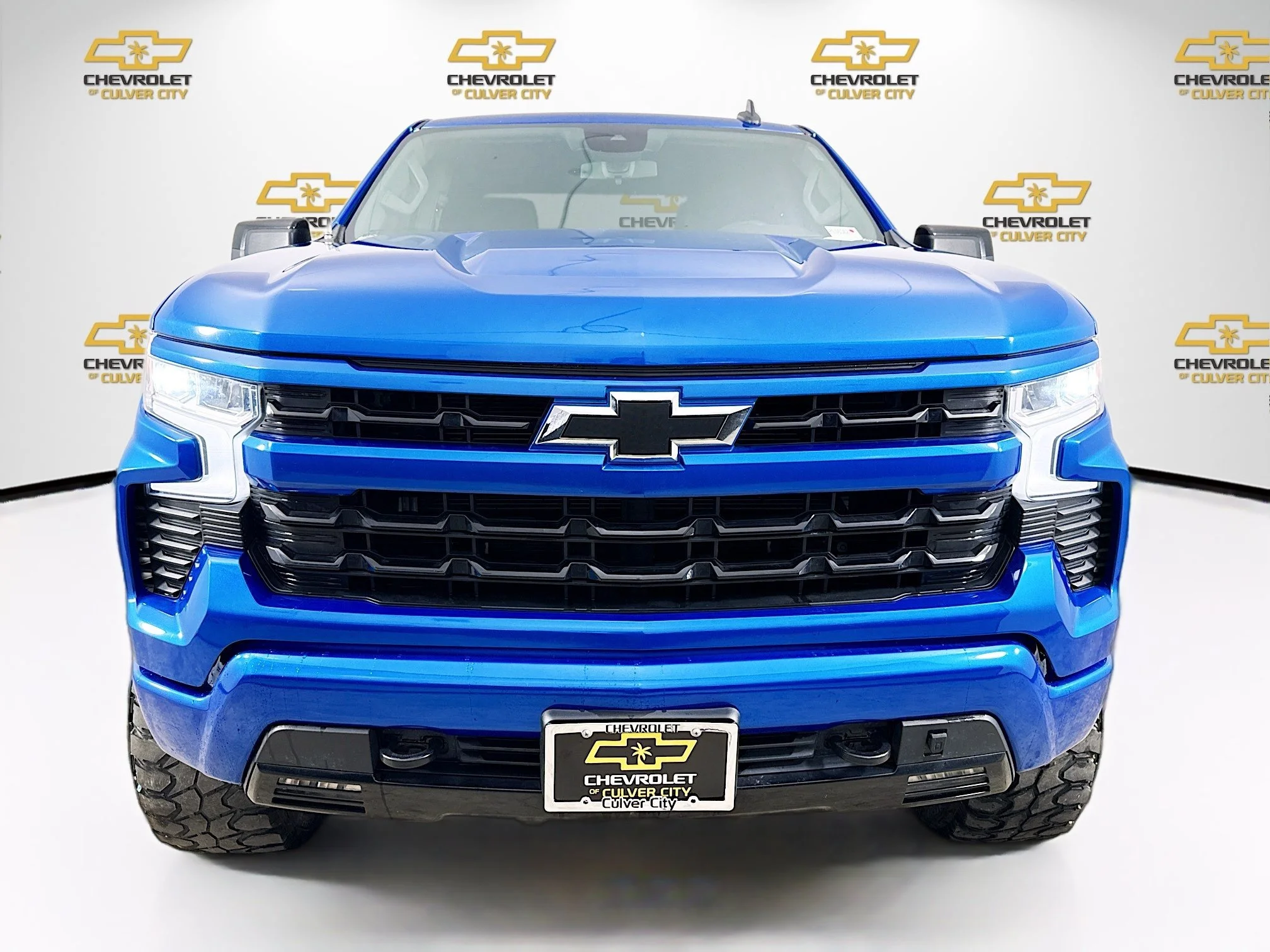 Used 2023 Glacier Blue Metallic Chevrolet RST image 2
