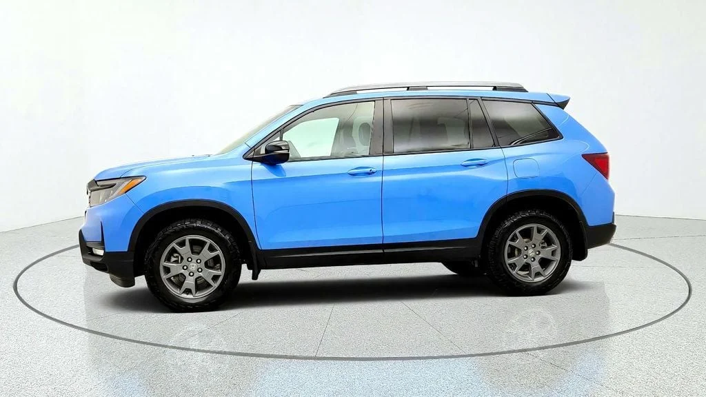 Used 2025 Diffused Sky Pearl Honda TrailSport AWD image 8