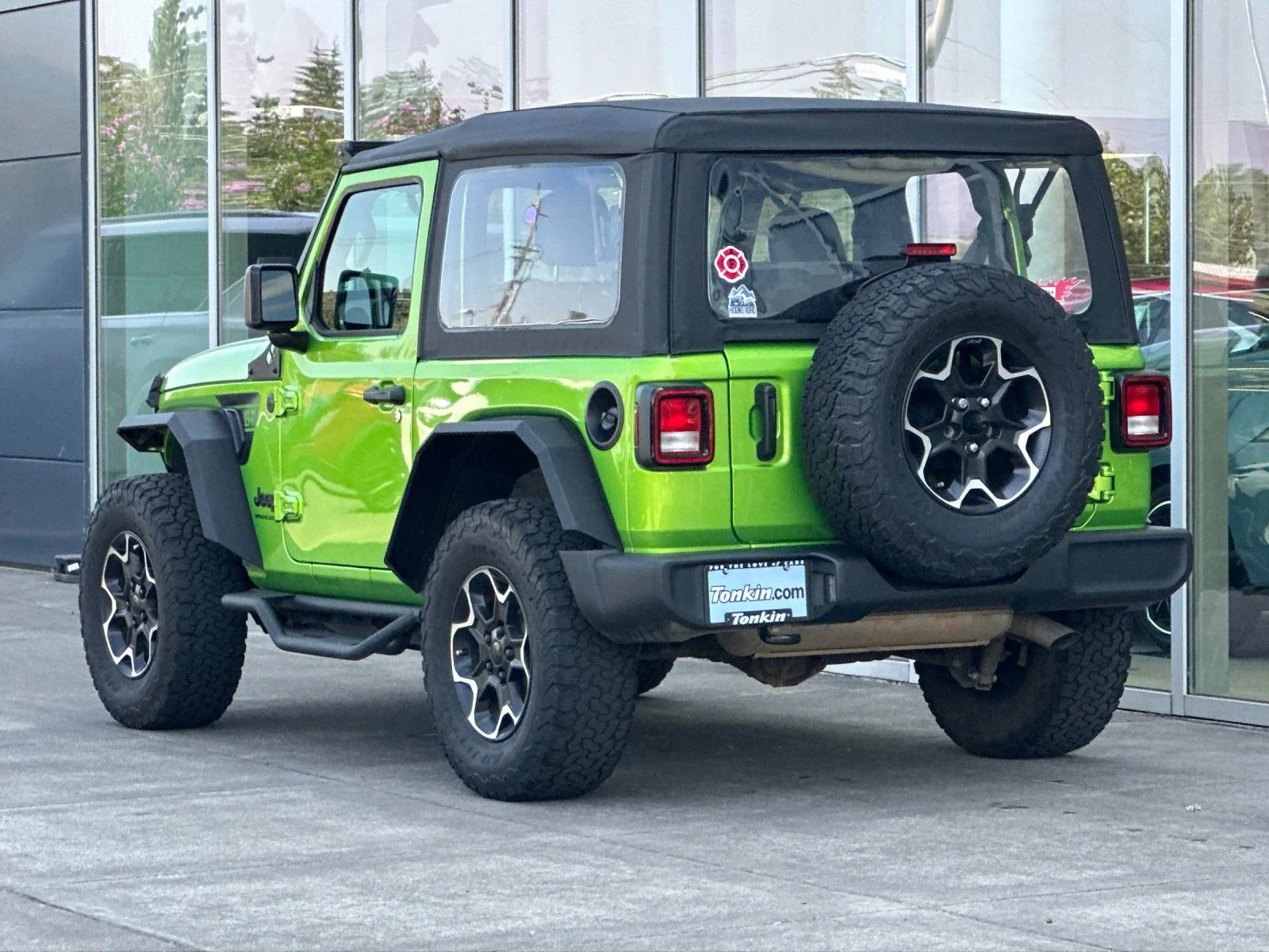 Used 2025 Mojito Clearcoat Jeep Sport image 5