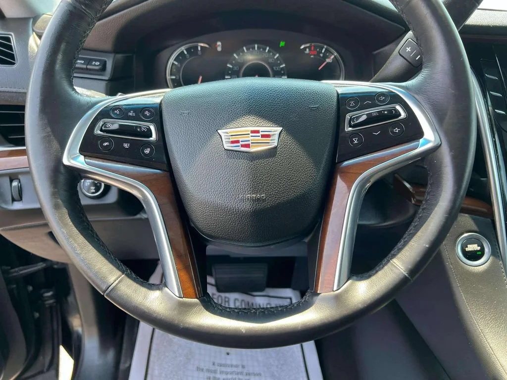 Used 2019 BLACK RAVEN Cadillac Premium Luxury image 9