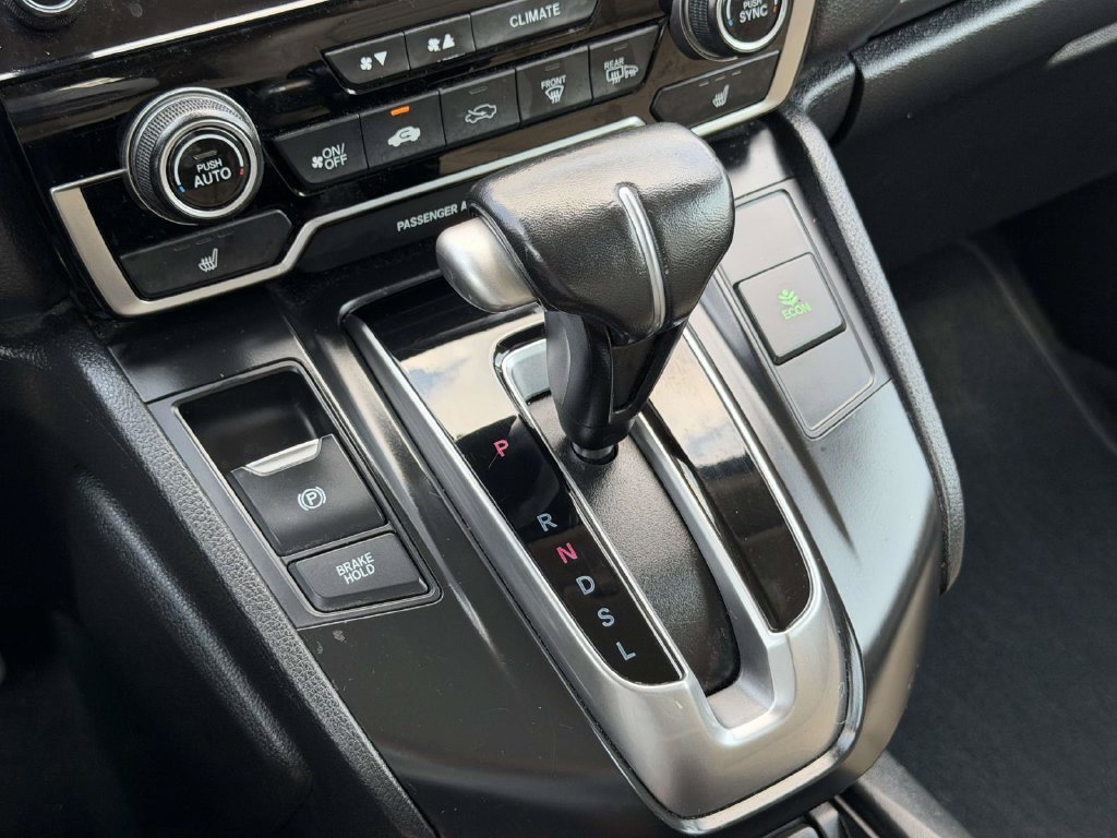 Used 2018  Honda Touring image 6