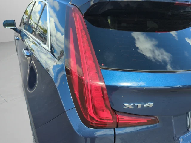 Used 2019 Blue Cadillac Luxury image 18