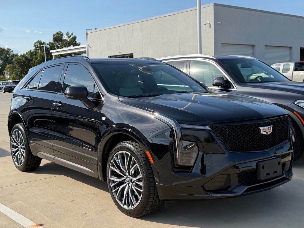 2024 Cadillac XT4 Sport
