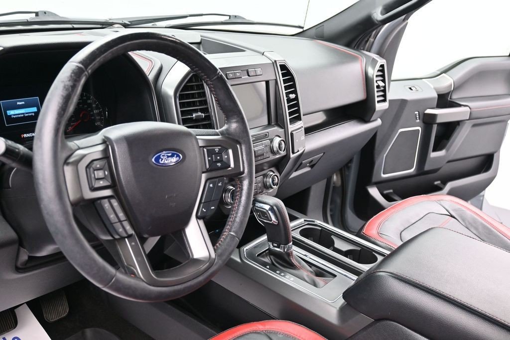 Used 2019 Gray Metallic Ford Lariat image 17