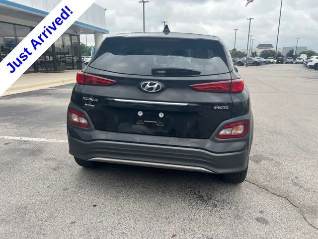 Used 2020 Black Hyundai Limited image 4