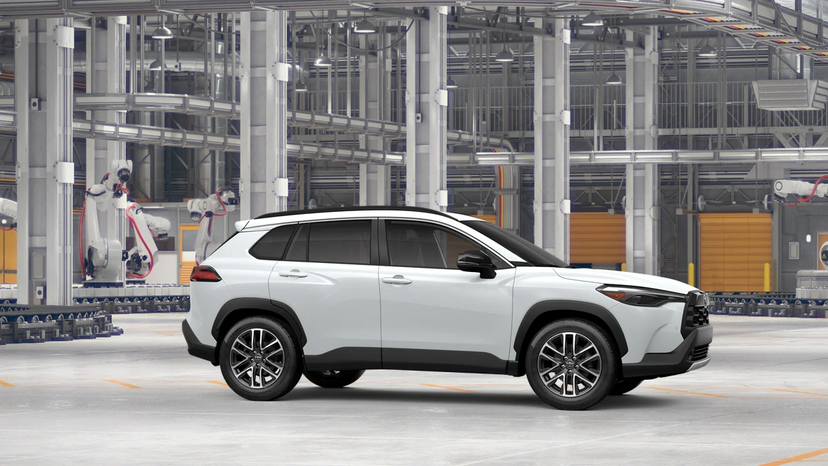 New 2026 Wind Chill Pearl Toyota XLE image 13