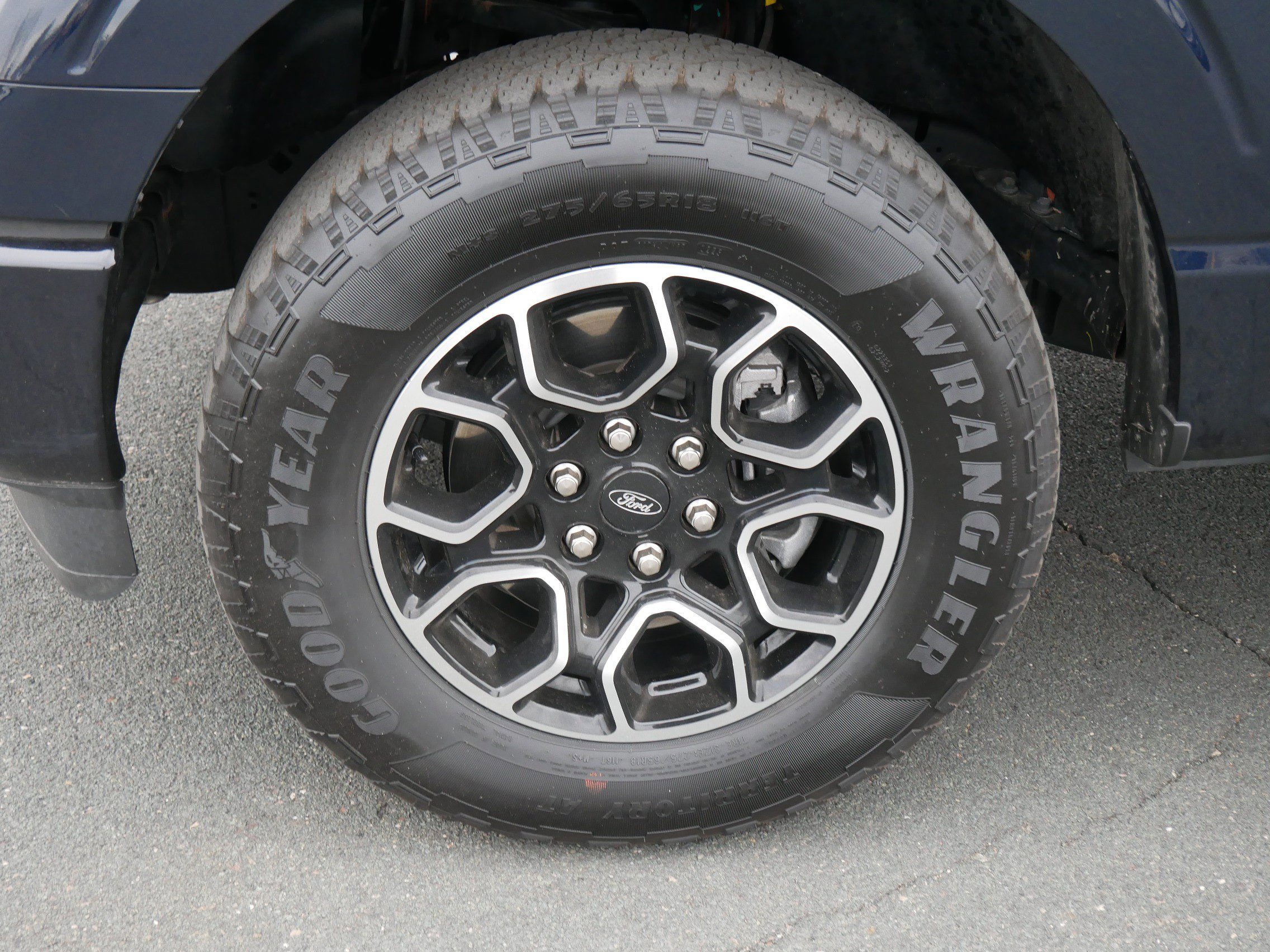 Used 2023 Antimatter Blue Metallic Ford XL image 9